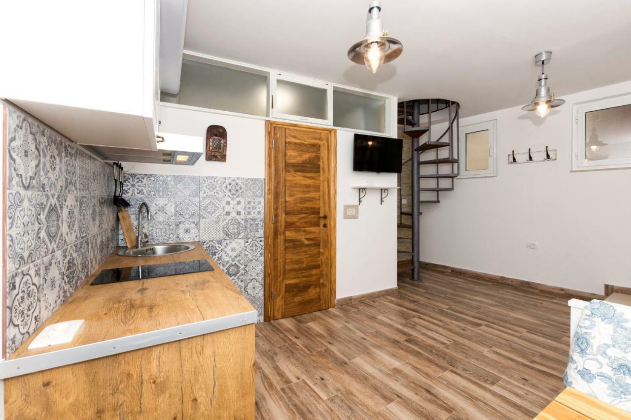 Old Split Apartment Exterior photo